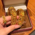 24k gold hollow lotus-shaped open bracelet - Image 2