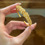 Flower-studded diamond bracelet - Image 4