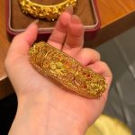 24k gold hollow lotus-shaped open bracelet - Image 5